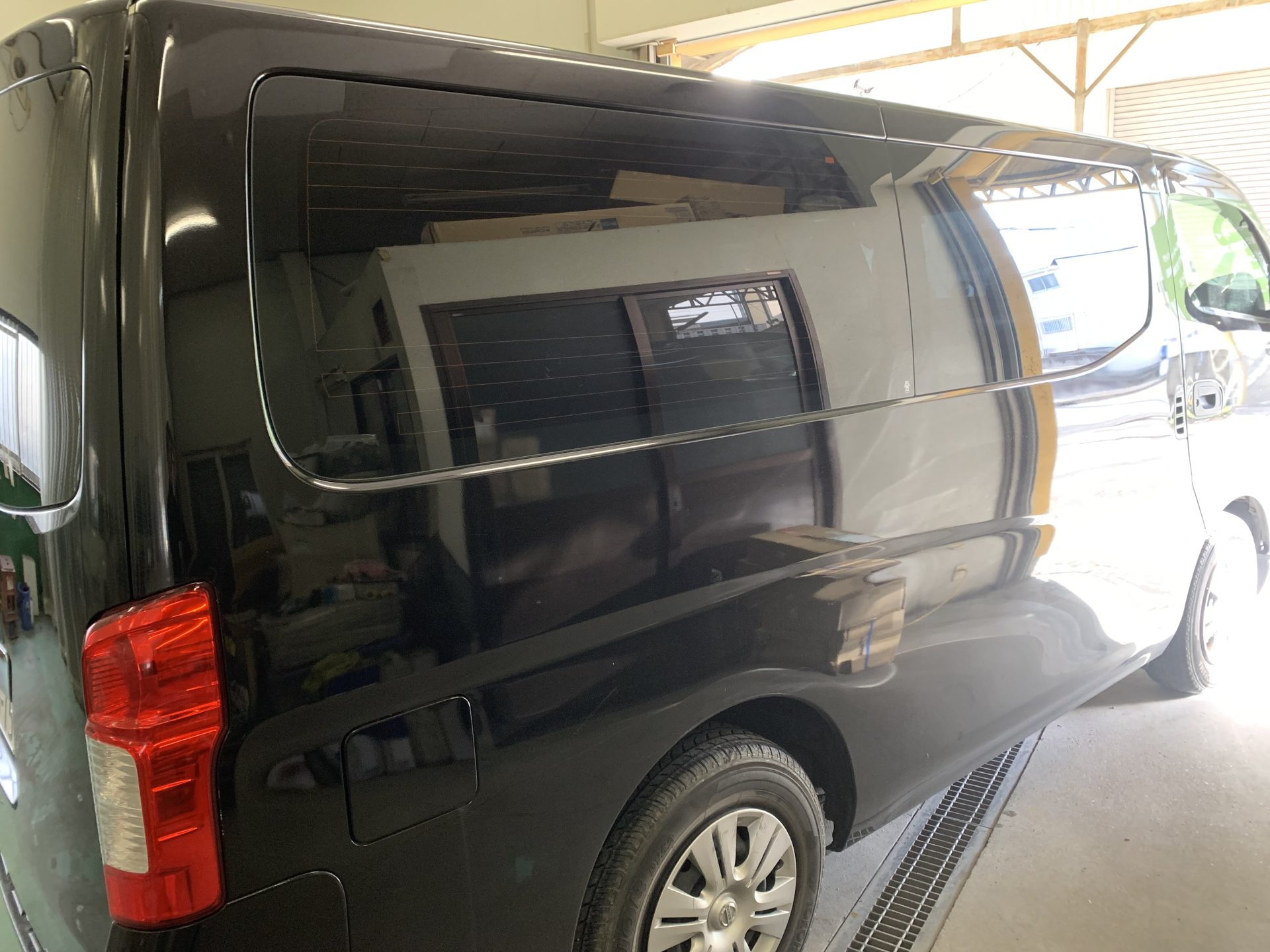 キャラバン　カーフィルム施工